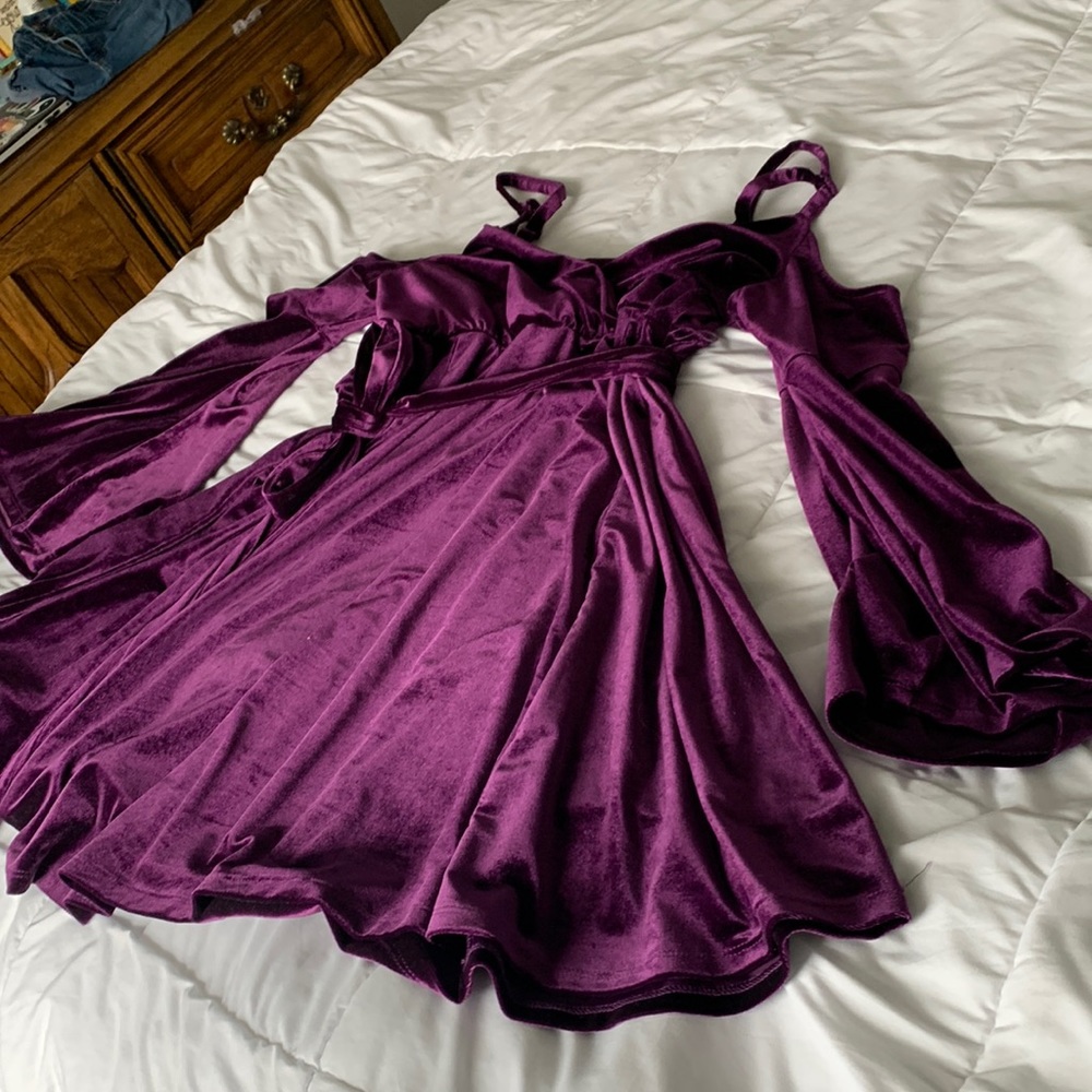 Short purple Torrid dress. Suede, cold shoulder, long sleeved.